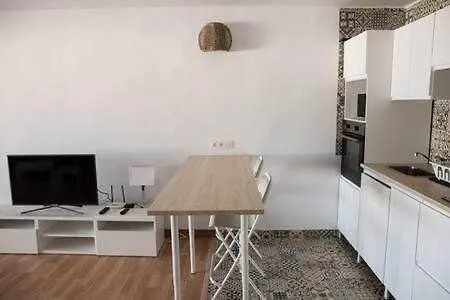 Fantastico Con Terraza Y Vistas Al Mar コスタ・テギセ