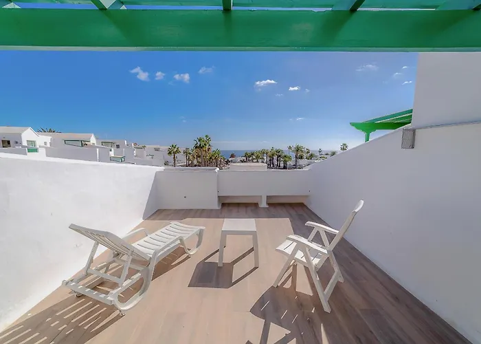 Fantastico Con Terraza Y Vistas Al Mar アパート コスタ・テギセ