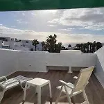 Fantastico Con Terraza Y Vistas Al Mar